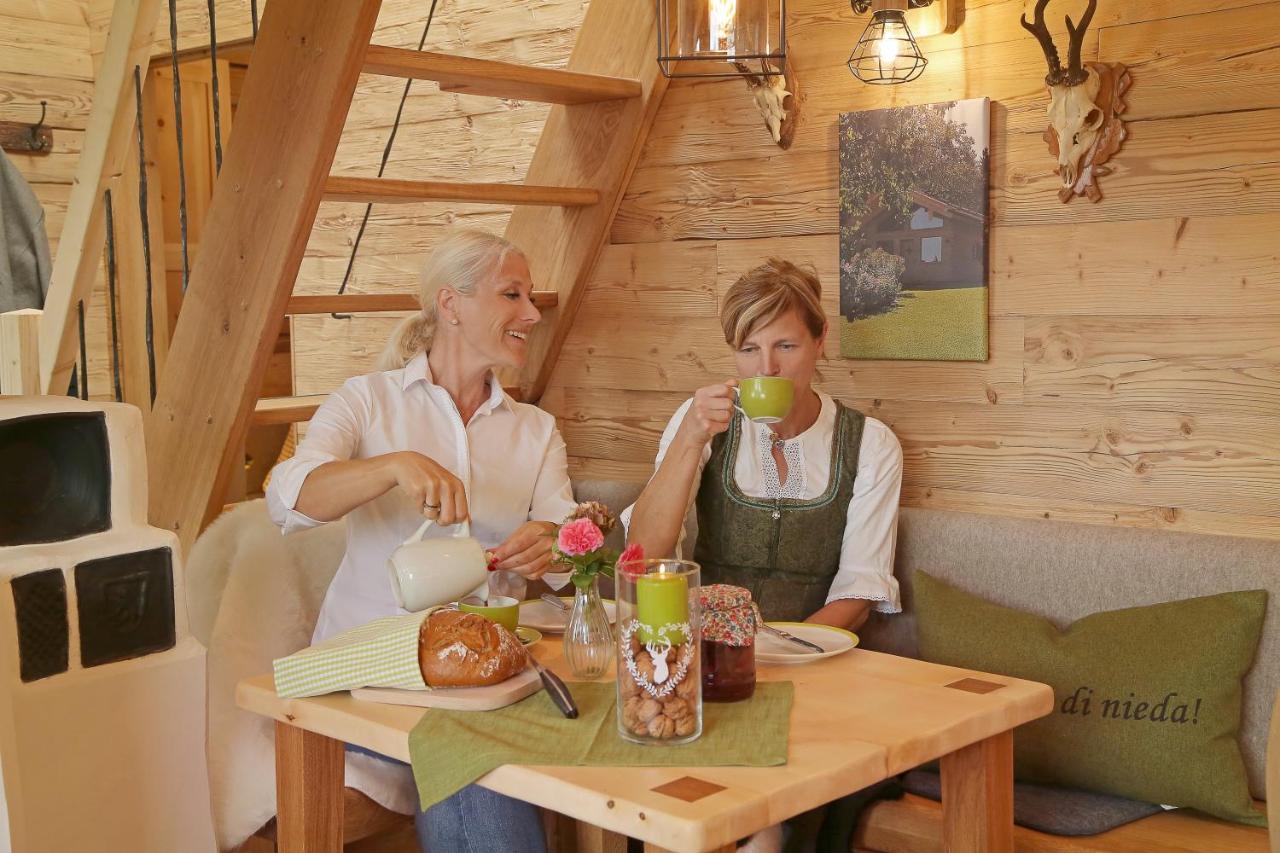 Das Alm-Chalet-Chiemsee 베르나우암히엠지 외부 사진