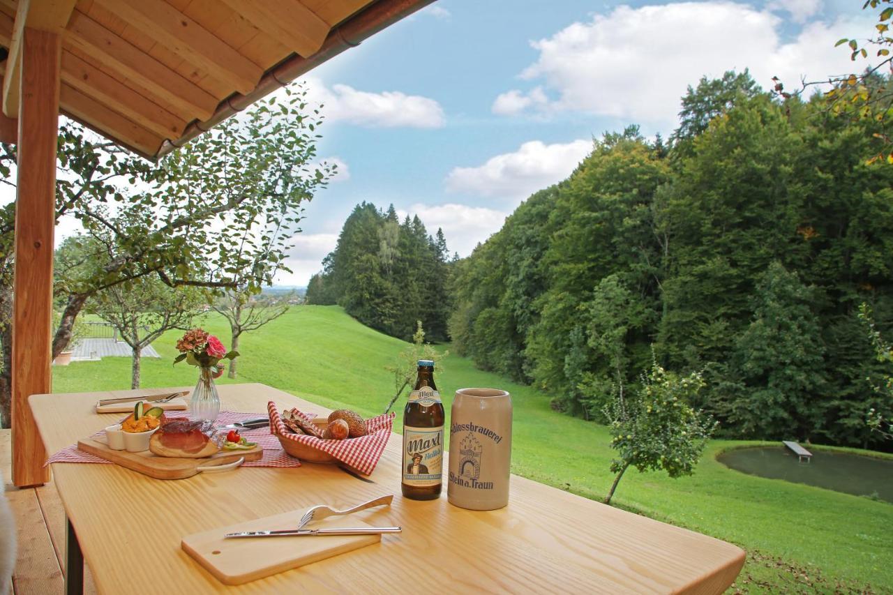 Das Alm-Chalet-Chiemsee 베르나우암히엠지 외부 사진