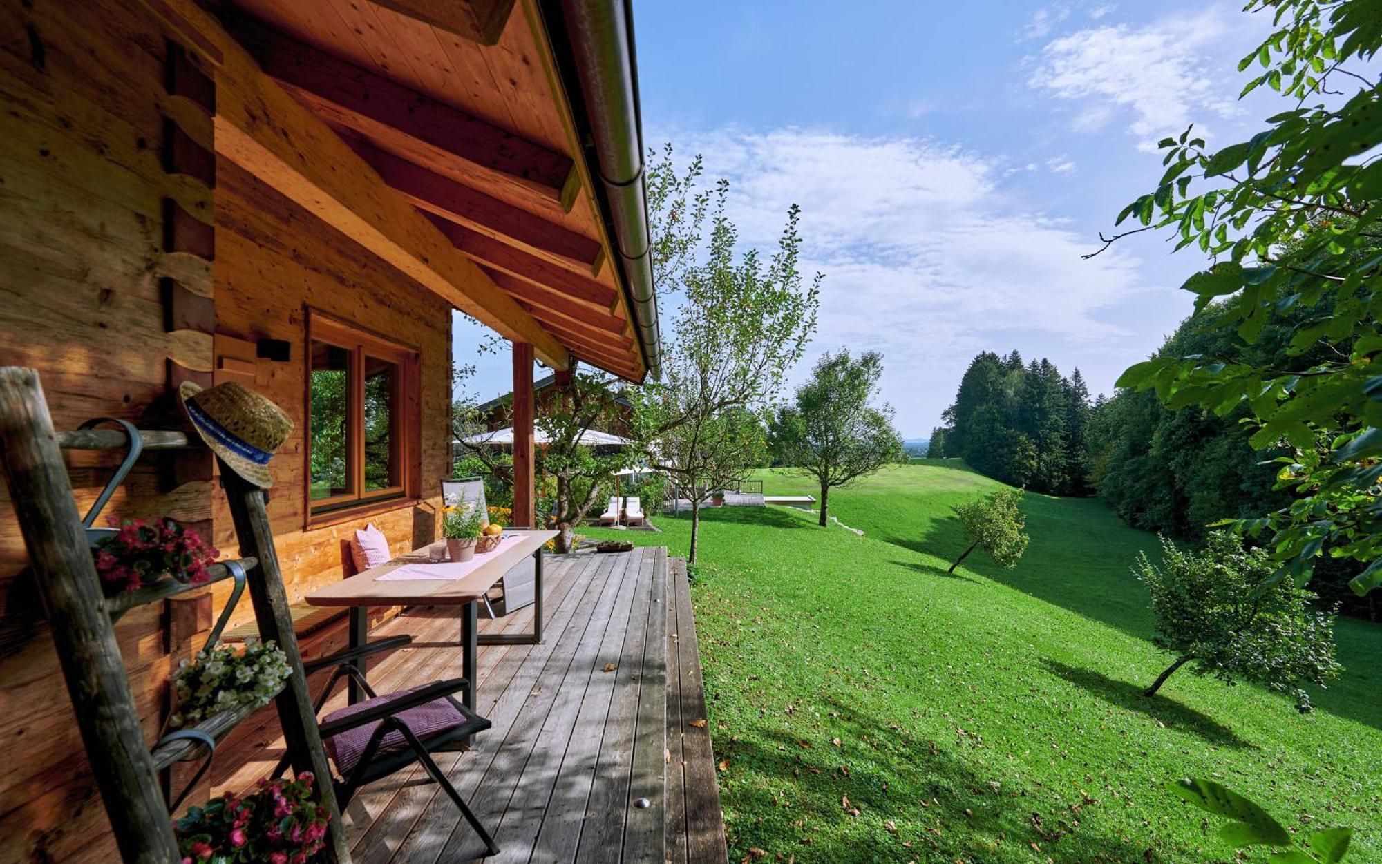 Das Alm-Chalet-Chiemsee 베르나우암히엠지 외부 사진